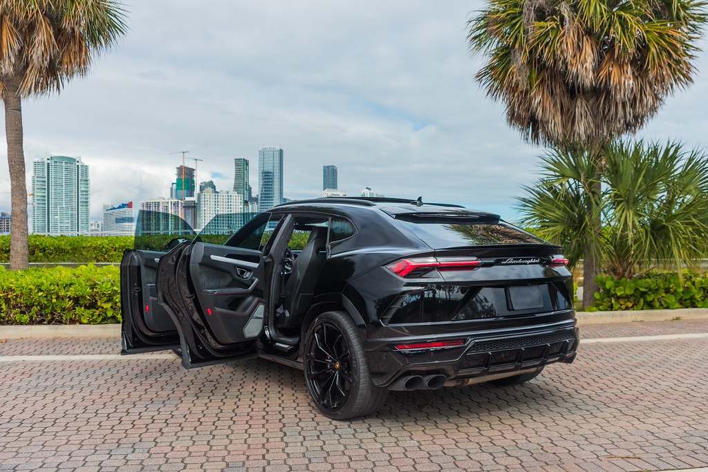 Lamborghini Urus — Black — photo 10 of 15, Black exterior with Black interior, available from KEY'D Miami