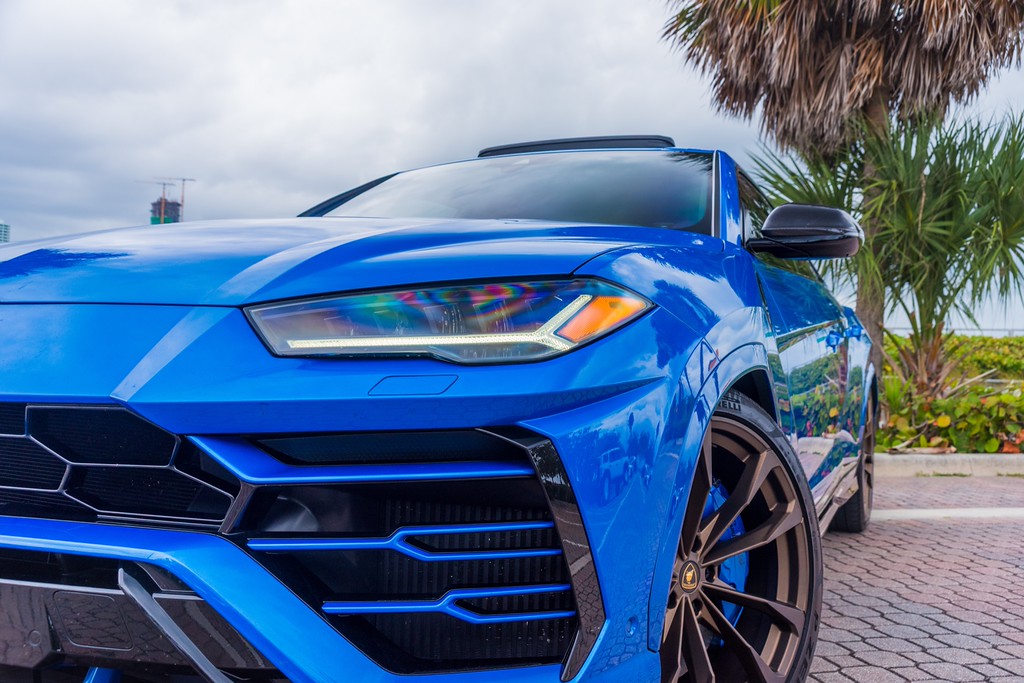 Lamborghini Urus — Blue — photo 8 of 15, Blue exterior with Black interior, available from KEY'D Miami