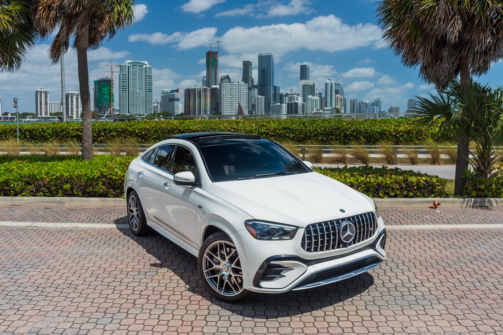 Mercedes-AMG GLE 53 — photo 6 of 15, White exterior with Black interior, available from KEY'D Miami