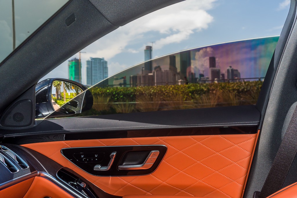Mercedes-Benz S580 4MATIC LWB — photo 6 of 15, White exterior with Brown interior, available from KEY'D Miami