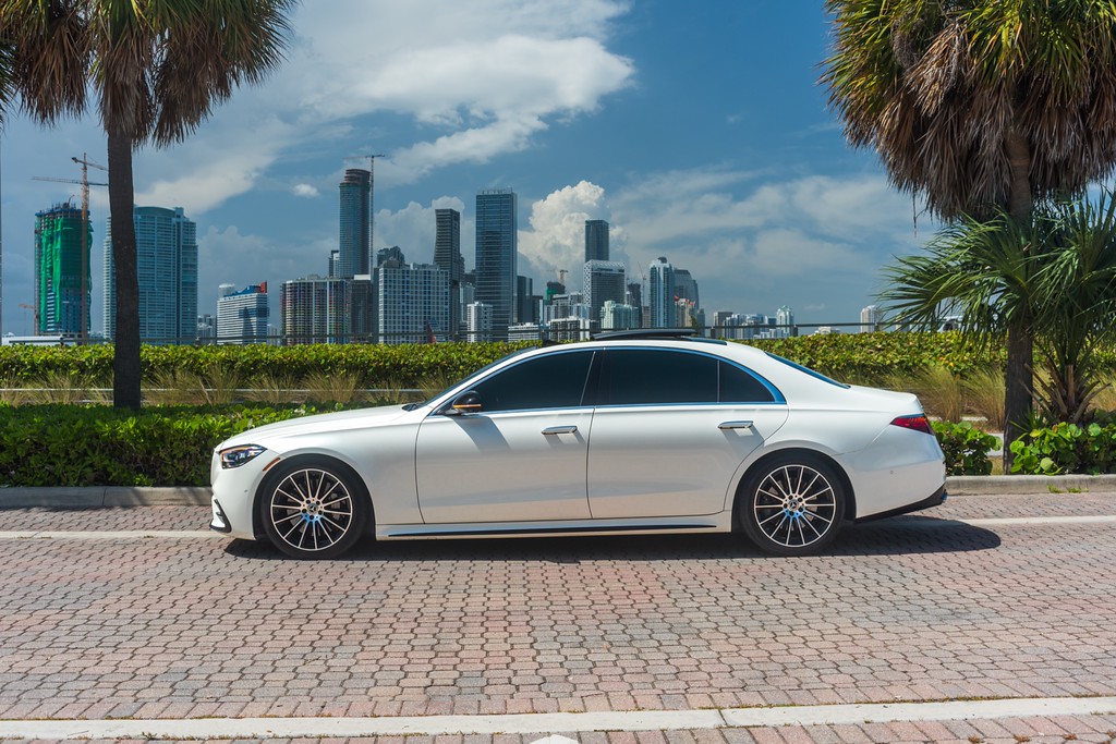 Mercedes-Benz S580 4MATIC LWB — photo 7 of 15, White exterior with Brown interior, available from KEY'D Miami