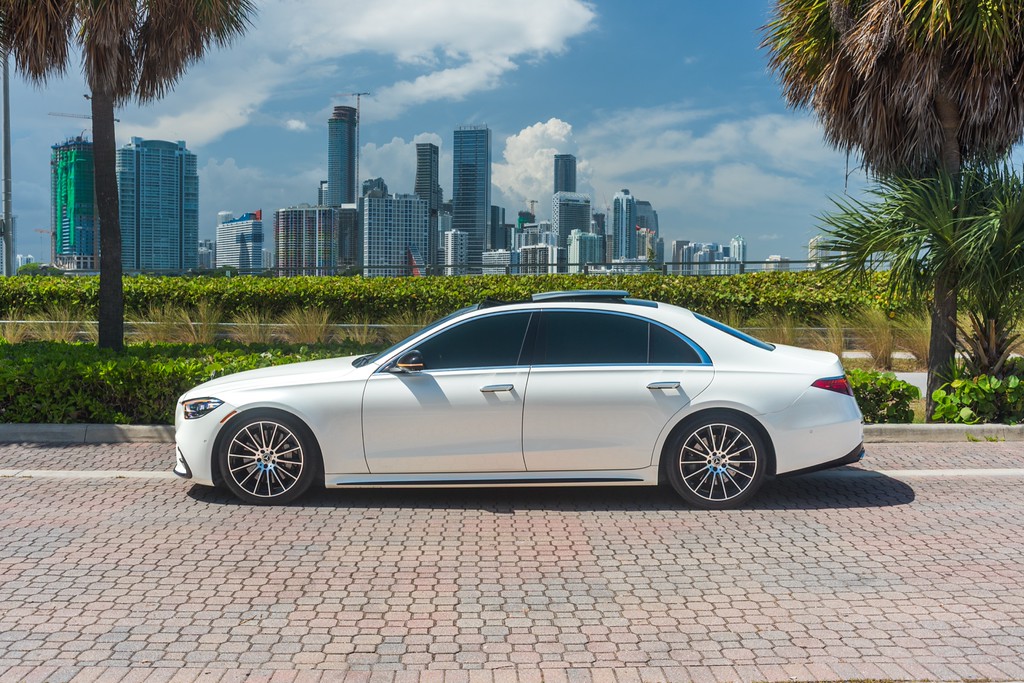 Mercedes-Benz S580 4MATIC LWB — photo 9 of 15, White exterior with Brown interior, available from KEY'D Miami
