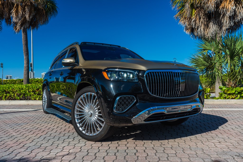 Mercedes-Maybach GLS 600 — photo 4 of 15, Obsidian Black / Kalahari Gold exterior with Black interior, available from KEY'D Miami