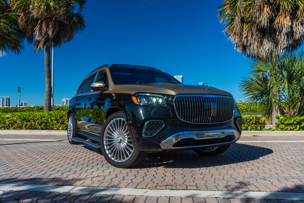 Mercedes-Maybach GLS 600 — photo 6 of 15, Obsidian Black / Kalahari Gold exterior with Black interior, available from KEY'D Miami