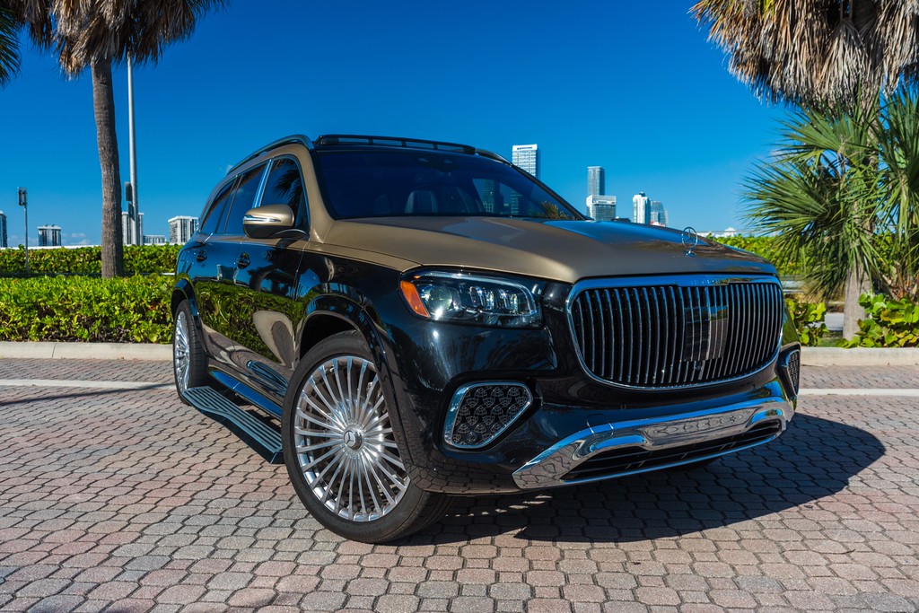 Mercedes-Maybach GLS 600 — photo 7 of 15, Obsidian Black / Kalahari Gold exterior with Black interior, available from KEY'D Miami