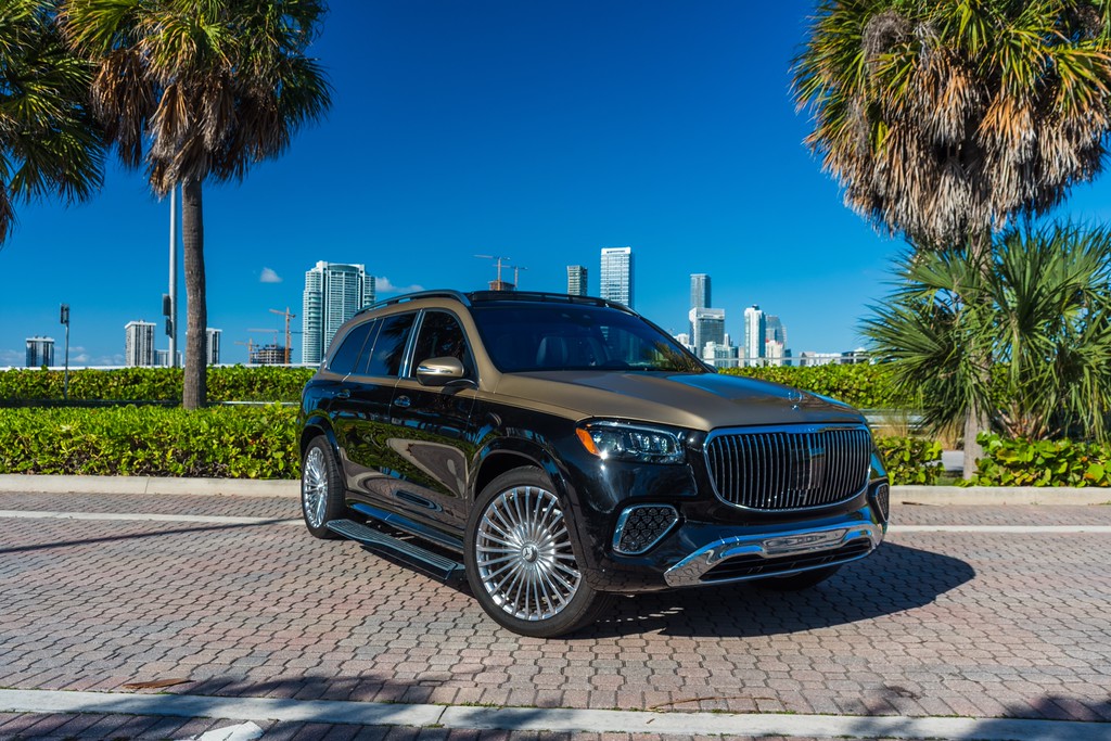 Mercedes-Maybach GLS 600 — photo 9 of 15, Obsidian Black / Kalahari Gold exterior with Black interior, available from KEY'D Miami