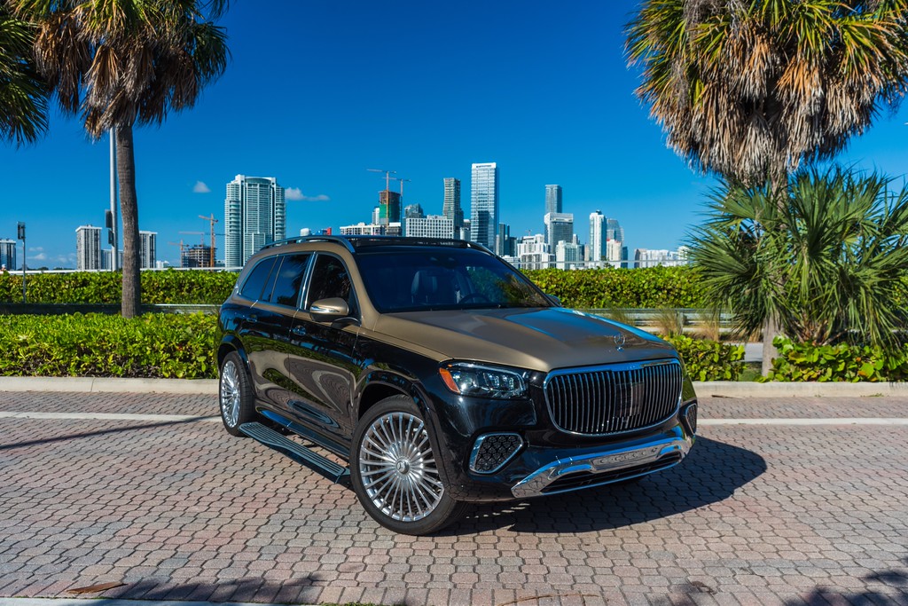 Mercedes-Maybach GLS 600 — photo 14 of 15, Obsidian Black / Kalahari Gold exterior with Black interior, available from KEY'D Miami